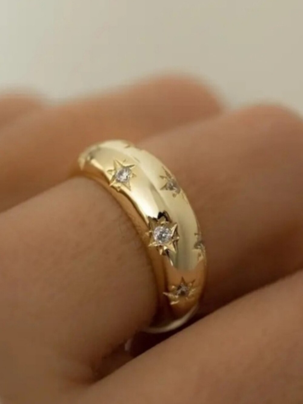 Celestial Star Ring - Golden Aura